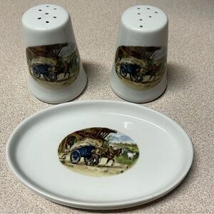 Vintage 1984 Royal Schwabap Salt & Pepper Shakers Dutch Hand Painted Horse Wagon